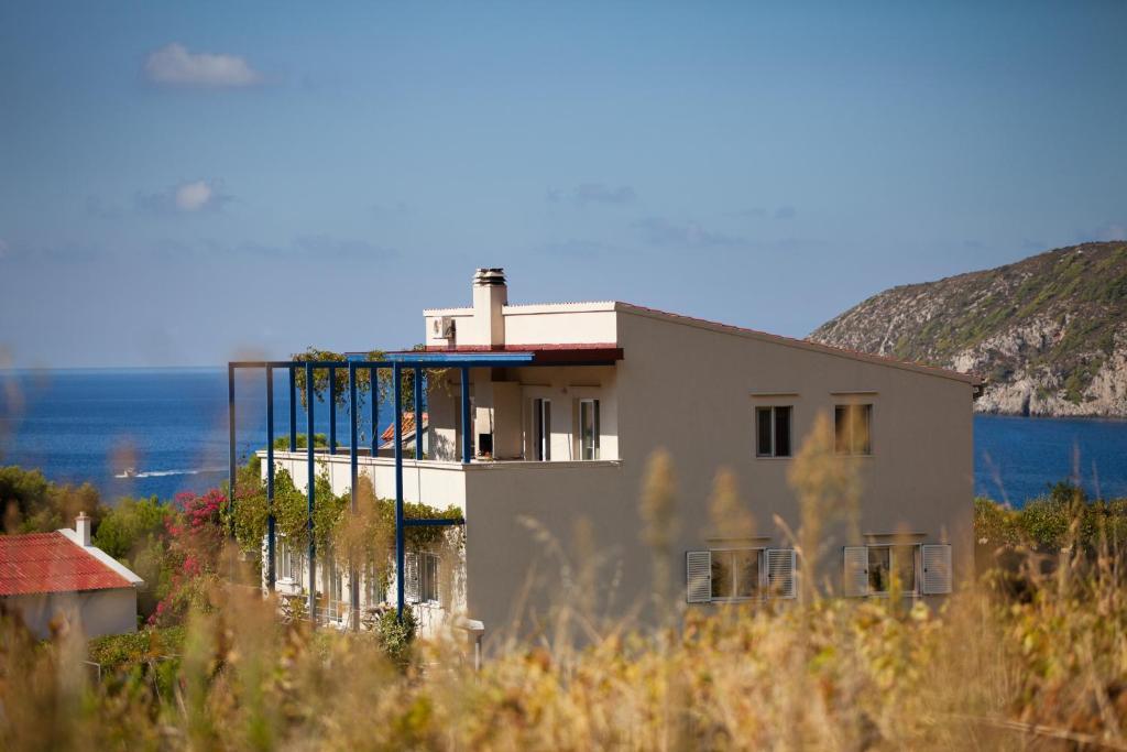 Apartments Zambarlin Komiža Exterior foto